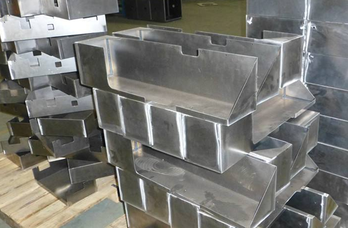 板件切割產(chǎn)生毛邊的原因