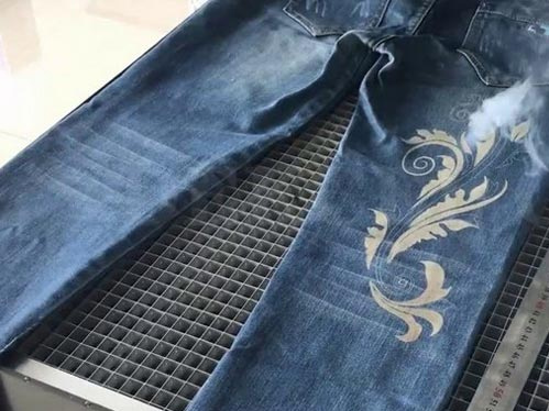 CXF-1610 大幅面動態(tài)射頻打標(biāo)機(jī)